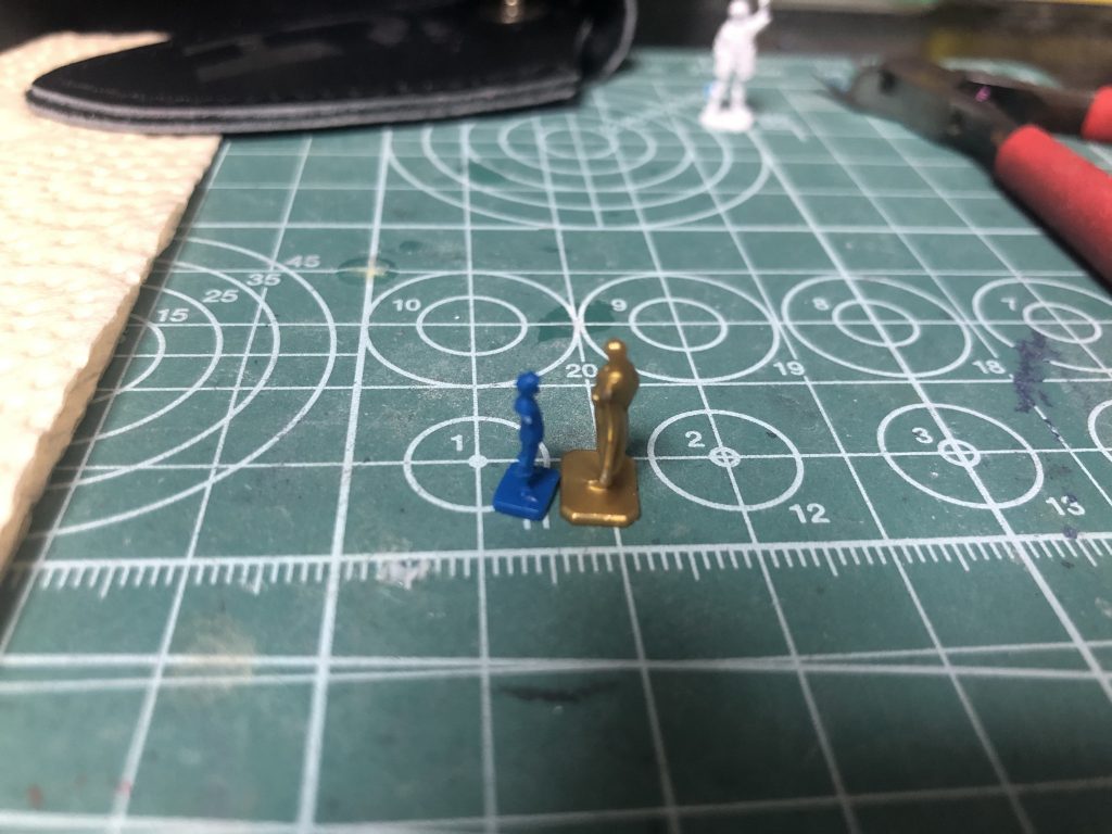 イオリ君とギナ様。
RGに付属してるものを使用。
ふたりのサイズ感が調整いらないと思いこれをベースにスクラッチ。