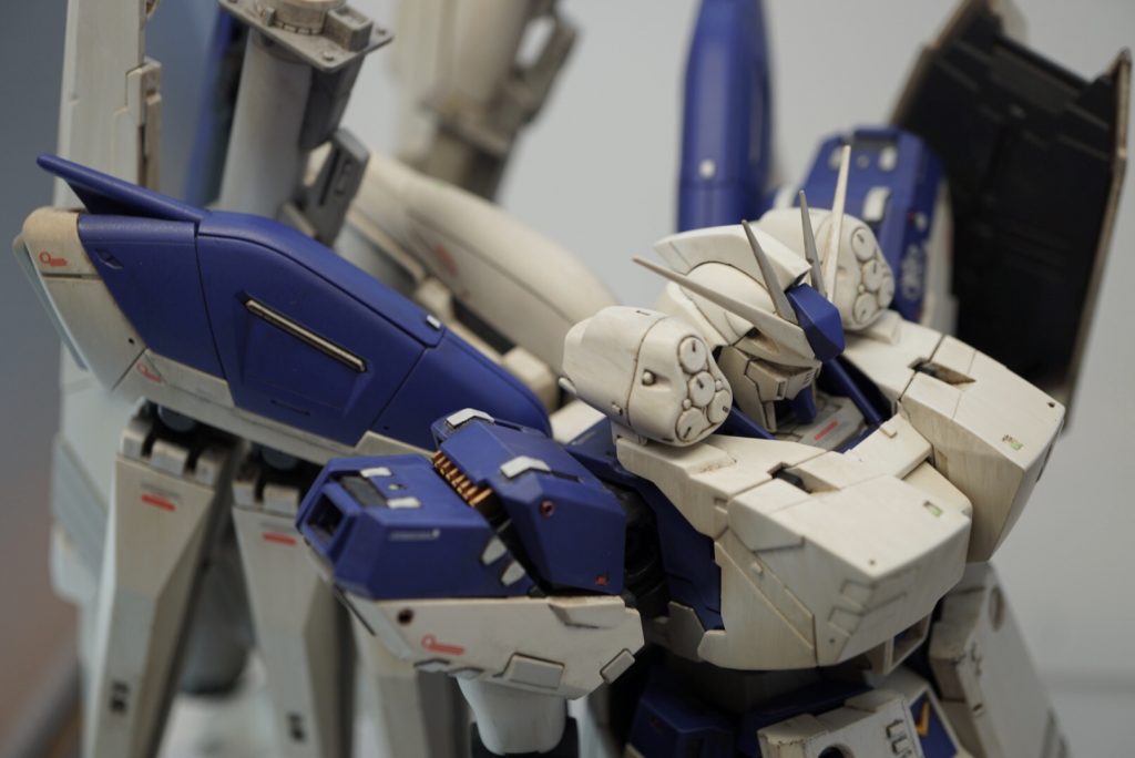 MG Hi-νガンダム–2枚目/制作者：かりんとう