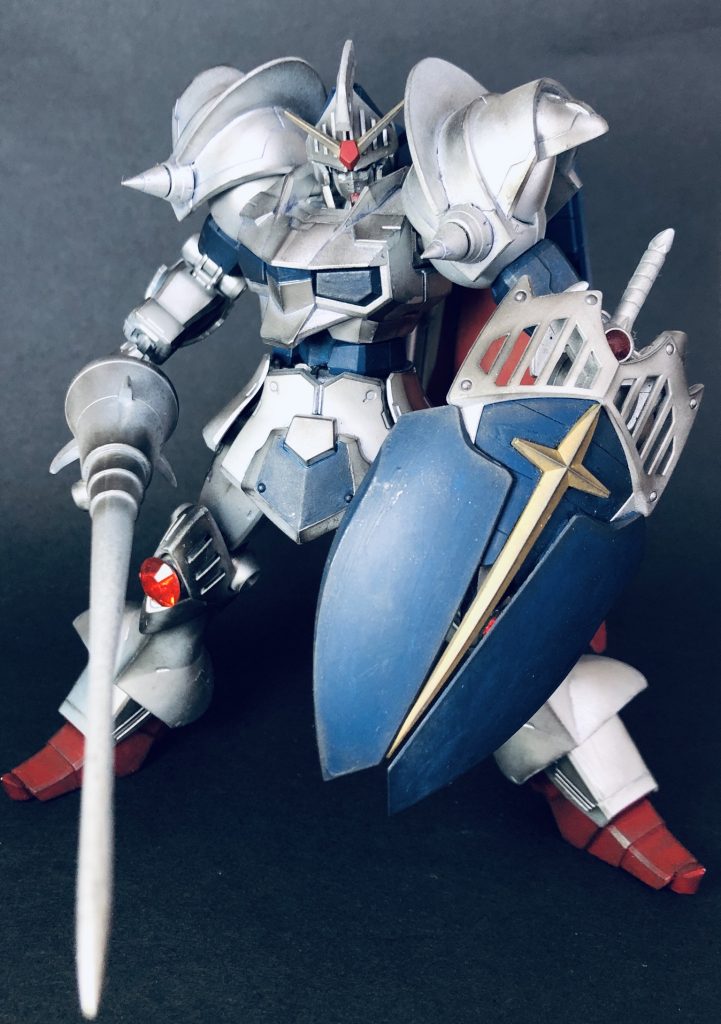 睨みをきかせて