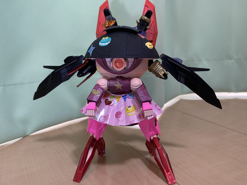 天宮愛人形(アークアイドル)歌音度夢　繭由(ウォドム　マーユ)ちゃん
ウォドムポッドを基本として頭身縮め、アイドルらしく可愛く盛り盛り！