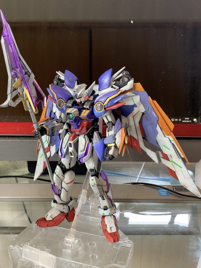 完成！武器は市販の使用させて頂きました肩のバルカン収納箱？はあまり目立たないようにブラックとグレーで塗装しました。