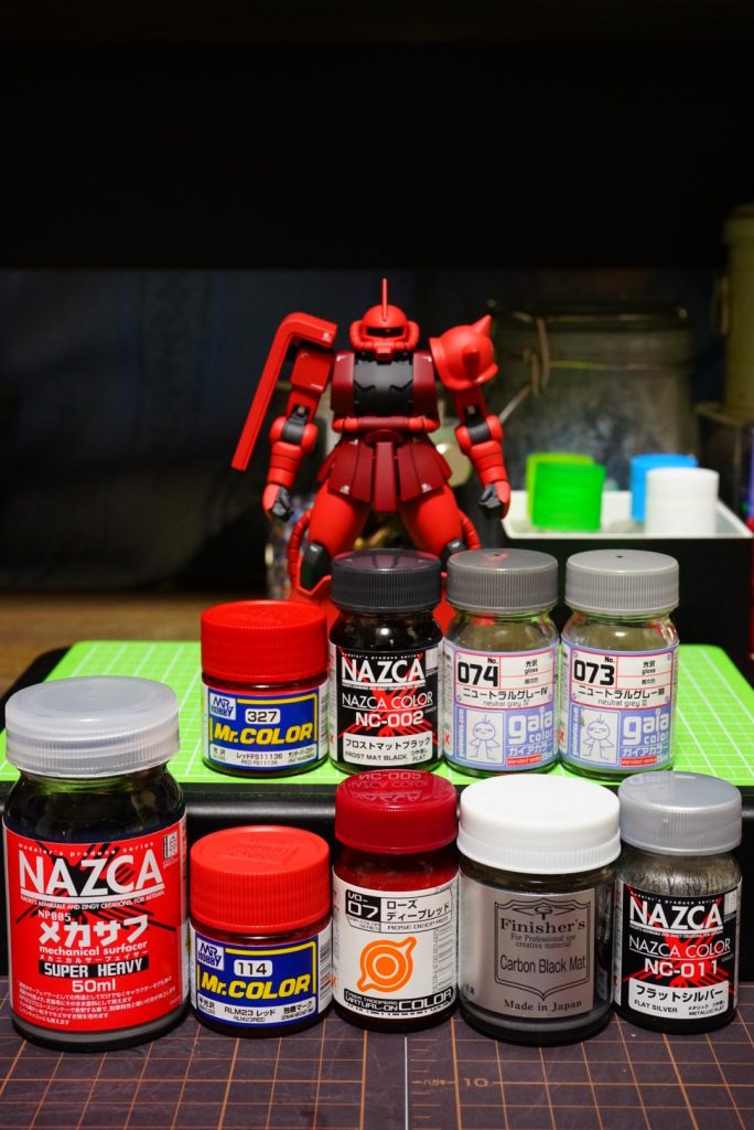 塗料です！シャアザクの赤2色を決めるのが1番時間がかかりました^^;ご覧いただきありがとうございました( •̀ᴗ•́ )/