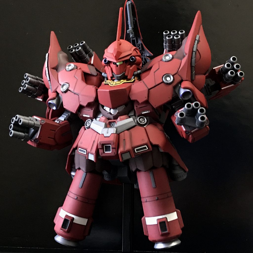 うーん、頑張った甲斐があります(^^)部分塗装ですが、情報量も多く、見飽きません。