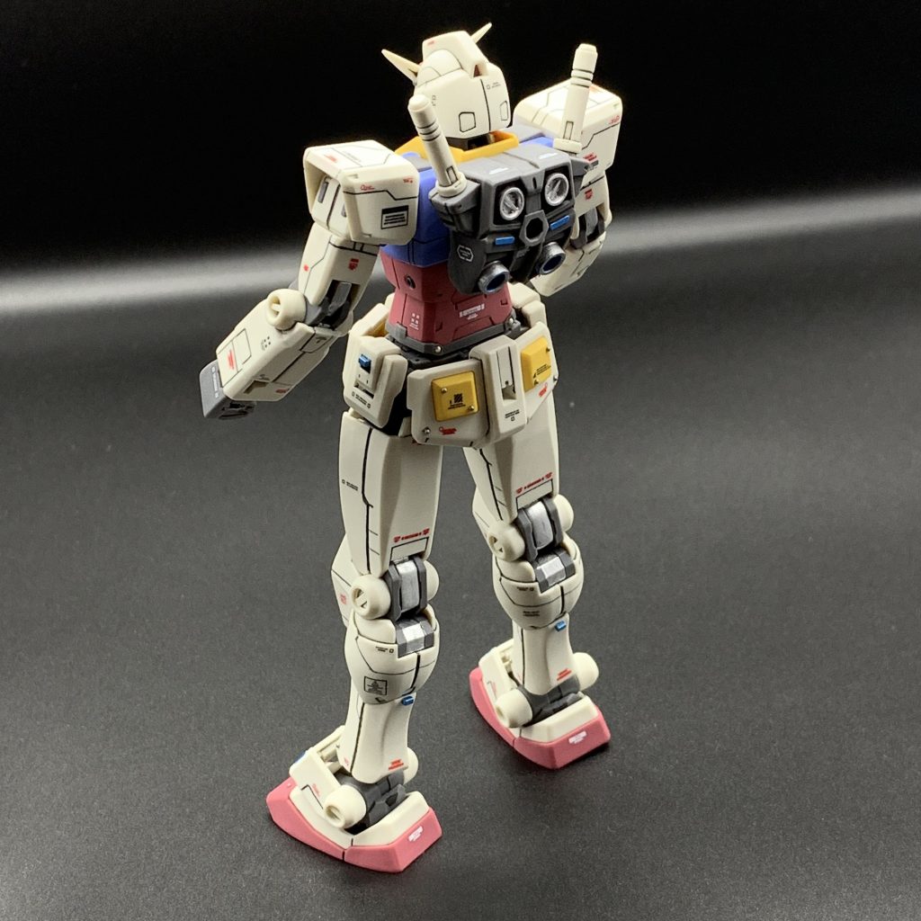 個人的に好きなメタリックブルーチップやワンポイント入れています。チップはとある廃棄金属を使用