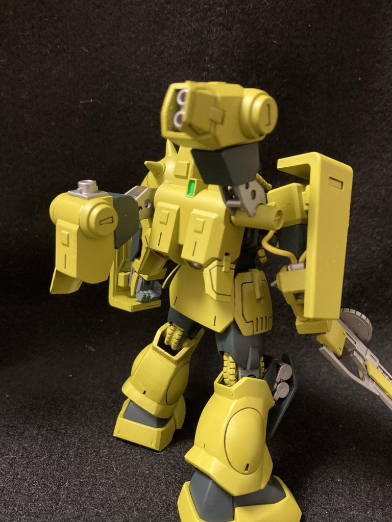 ナイトシーカーを参考にした構造によりフレキシブルな機動を実現．何処ぞのフルバーニアンのような機動と思ってくれれば…(:3_ヽ)_