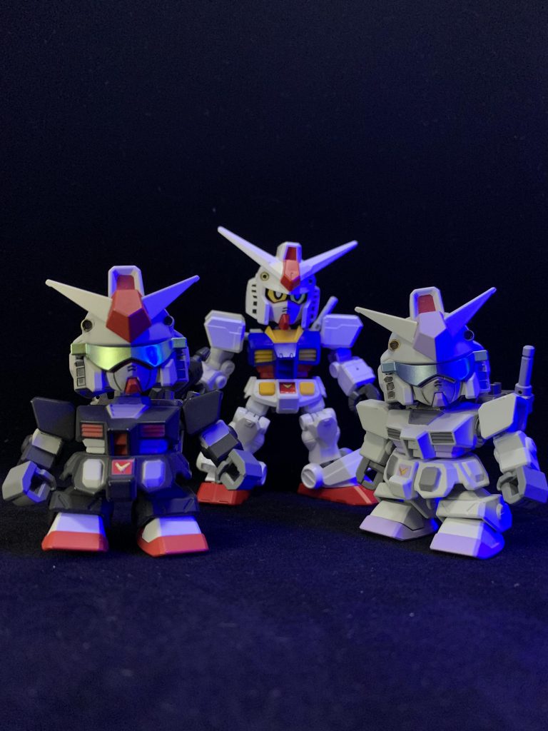 この2機を指揮するコマンダーは奥のSDクロスシルエットのガンダム。 …特に特徴はない。  +