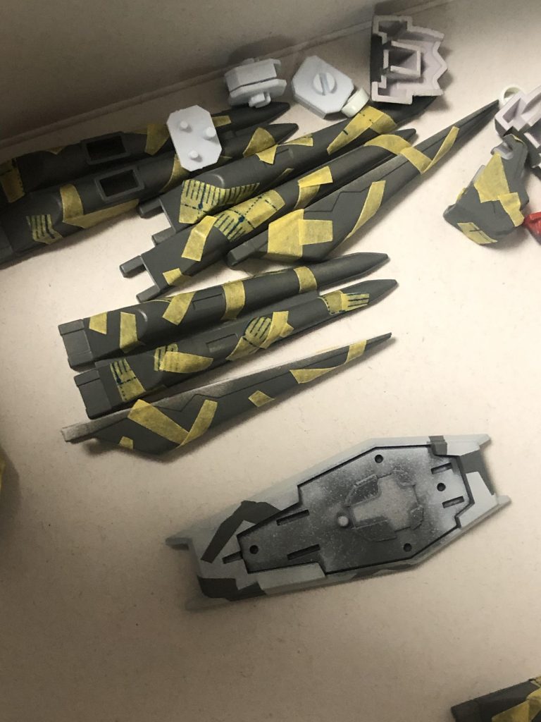 初挑戦の迷彩塗装、とんでもないマスキング地獄でした…しばらくやりたくない。。。