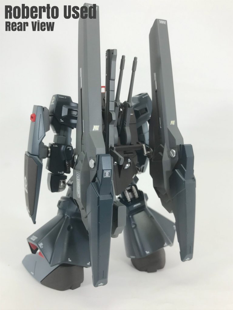 リアビューこちらは、ケンプファーアメイジングのバックパックにジャンクパーツを組み合わせて作成してみました。