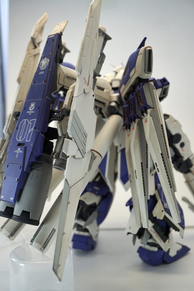 MG Hi-νガンダム–3枚目/制作者：かりんとう