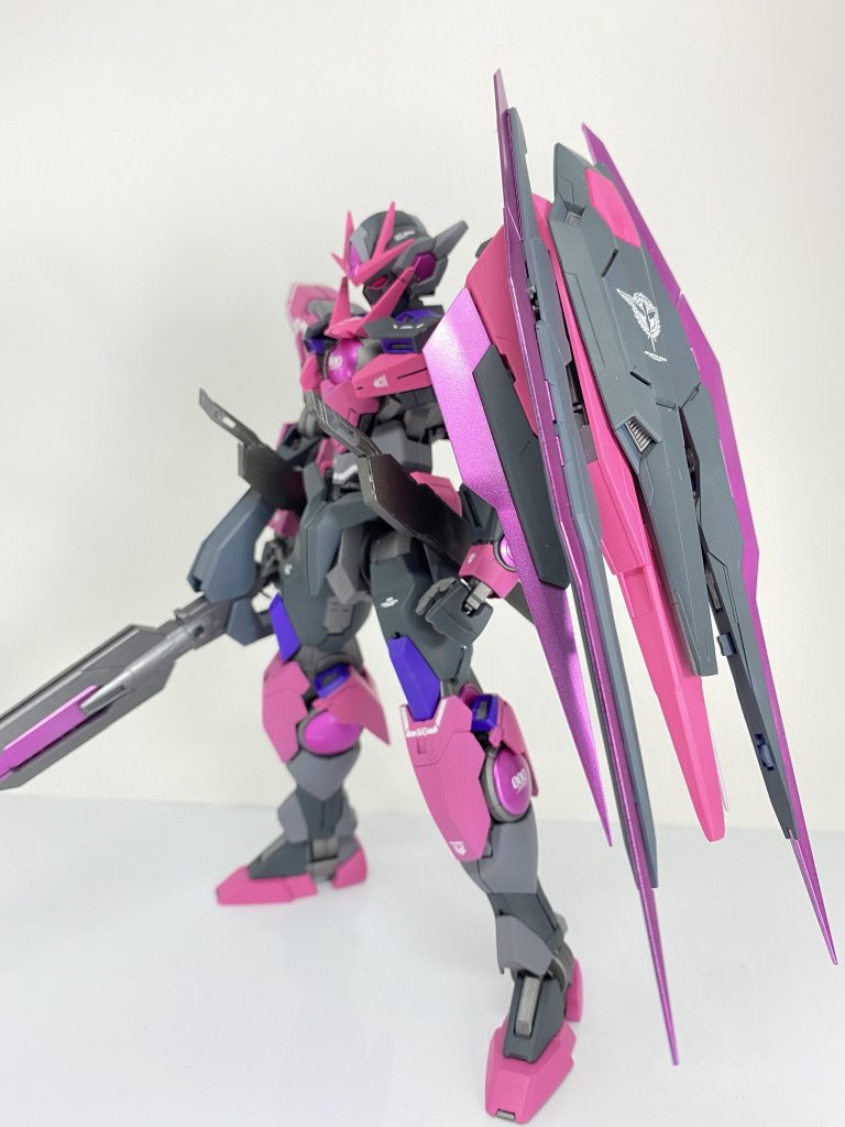 ダブルオーダークアンタ–2枚目/制作者：JORGE