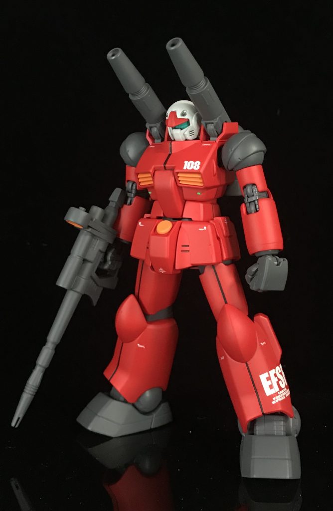 ・頭部バルカンを開口してメタルパーツの取付け
・手をビルドナックルズの武器持ち手と握り手に交換
・胸部にグリーンポイント設置
，頭部アンテナをカットと整面後に片側のみ開口し、1mm真鍮線を取付け