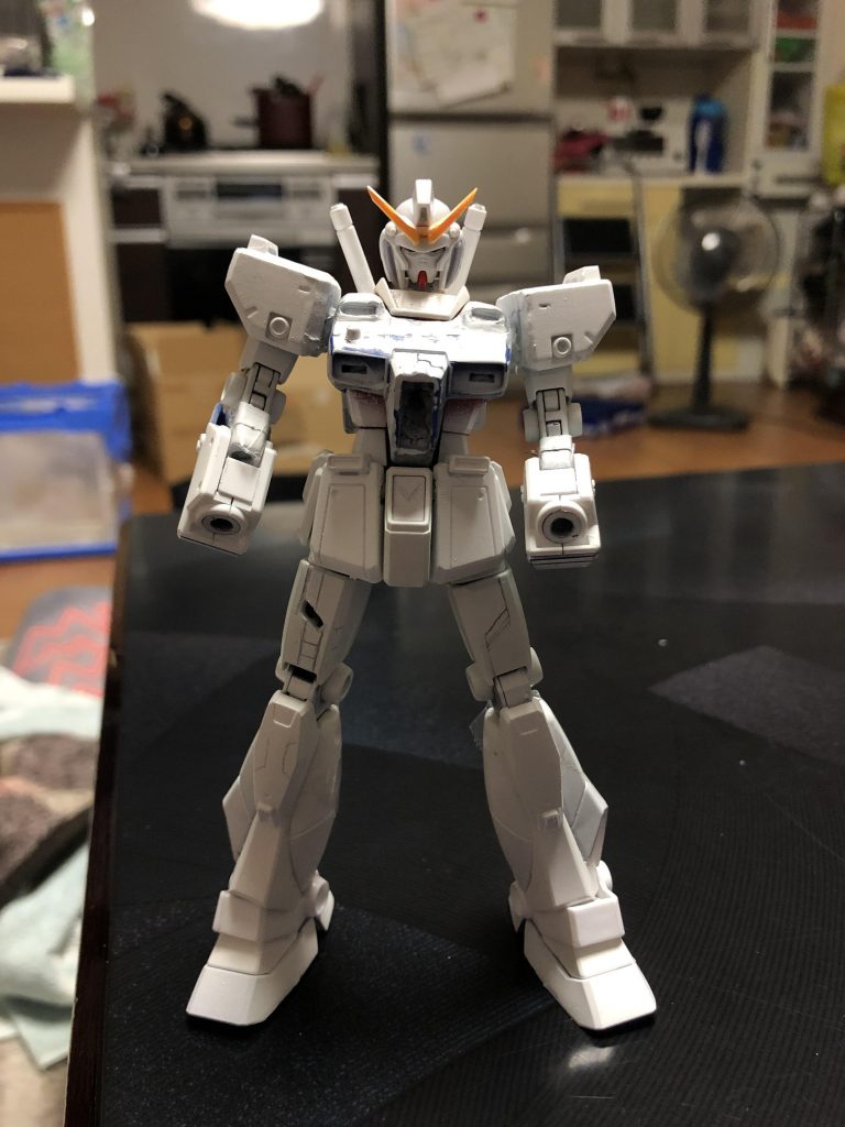 ヘッドパーツをナラティブに変更😬
採用理由としてはアレックスと顔をνガンダムの顔が似ていると個人的に思ったので😏
νガンダムよりナラティブの方がイケメンフェイスなので採用しました😜