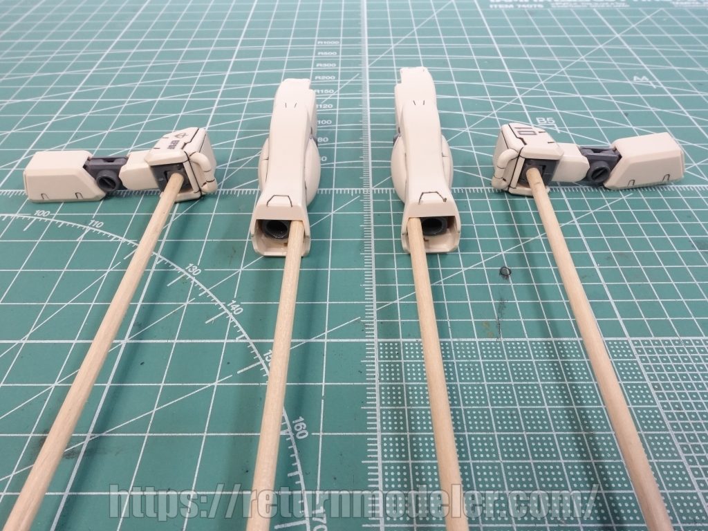 合わせ目は頑張って消しました。