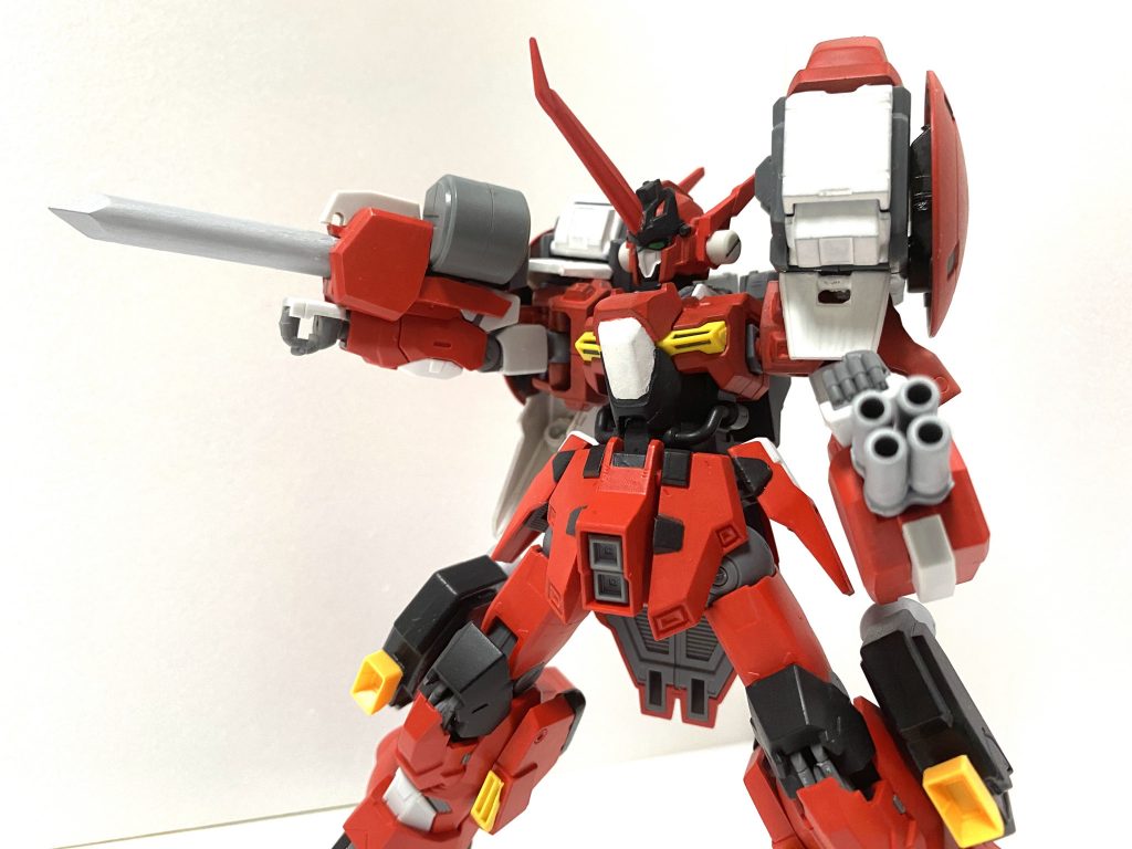 バレット・ステーク
本機を象徴する武装とも言える撃発式杭打ち機である。装甲貫徹または振動伝播による内部機器破壊を目的とした兵装である。なおドラムマガジンを採用している為、連射にも対応している。