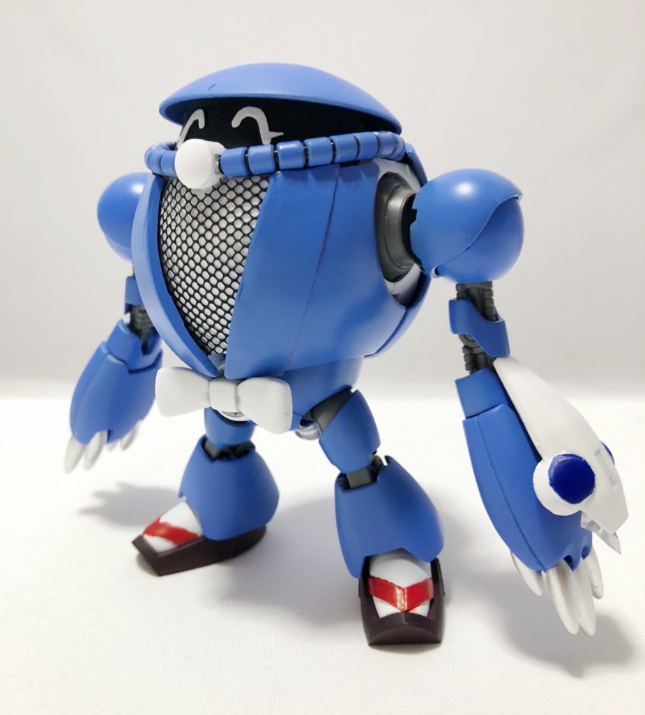 エビス丸の特徴的な目はプラ板で工作し貼り付け、頭巾の紐はザクの動力パイプを意識して作成しております。