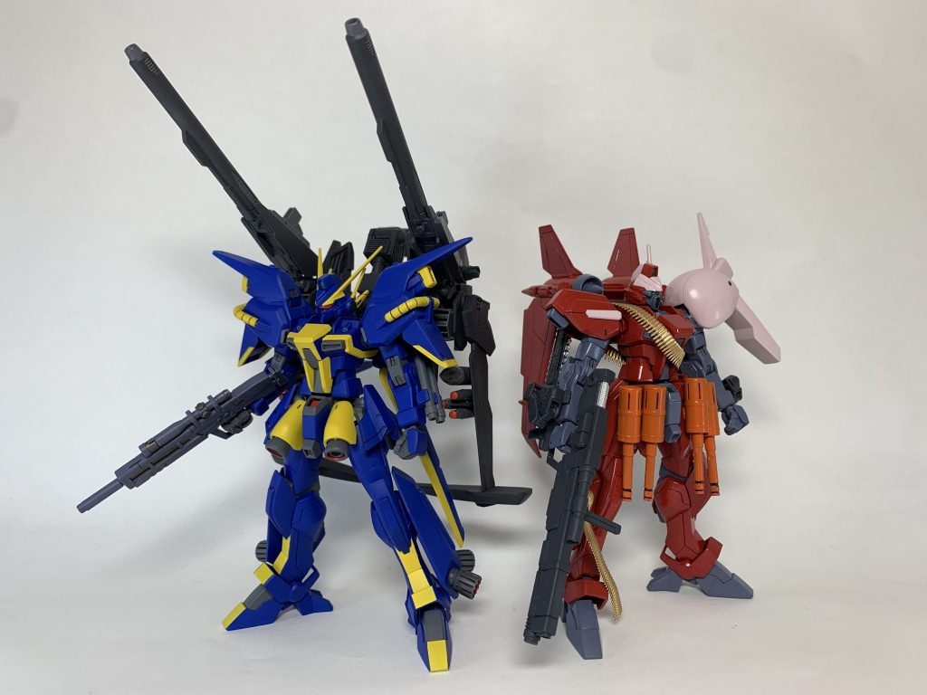 同時製作していたスタークダインと一緒に。