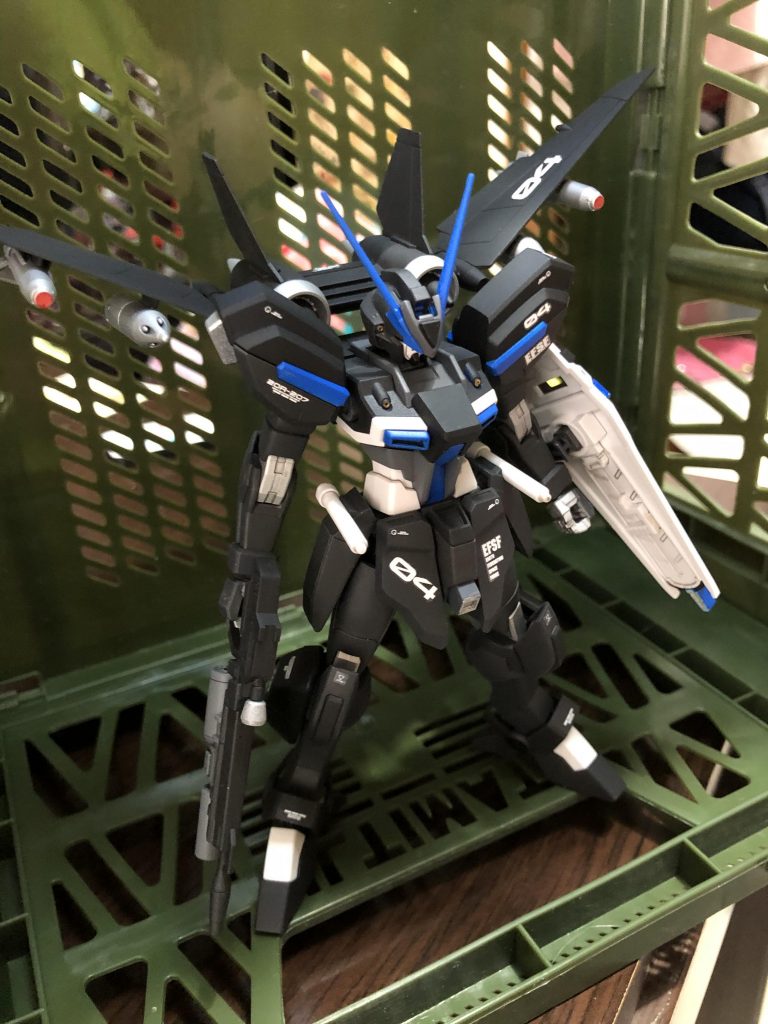 ウィンダム改〝シュバルツ.フリューゲル〟–4枚目/制作者：真樹京介