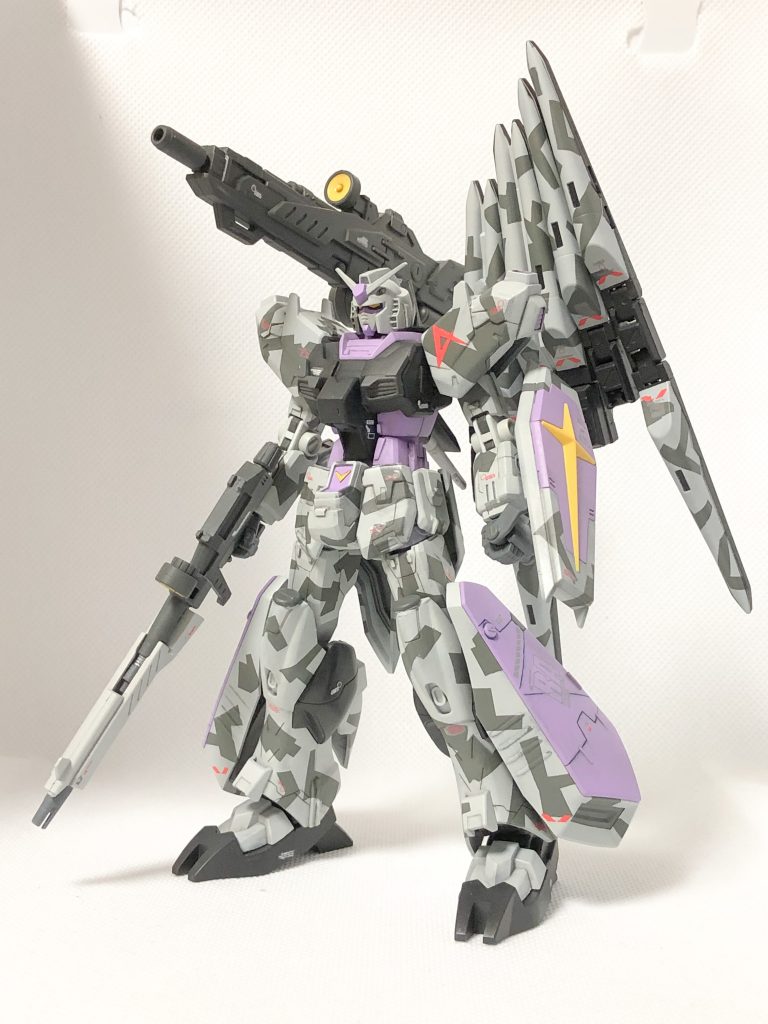 カラーはG-3モチーフでスプリッター迷彩を施しました