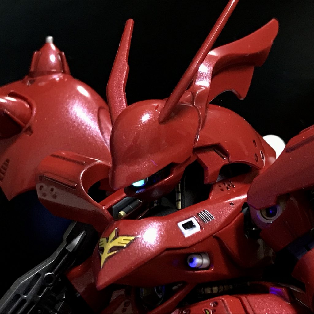 頭部は鳥というより、イルカ?(^^;