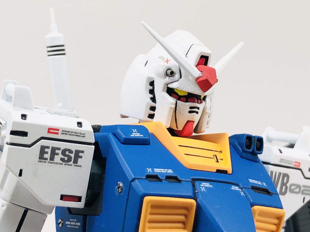 頭部バルカンは、メタルノズルを使用しています。