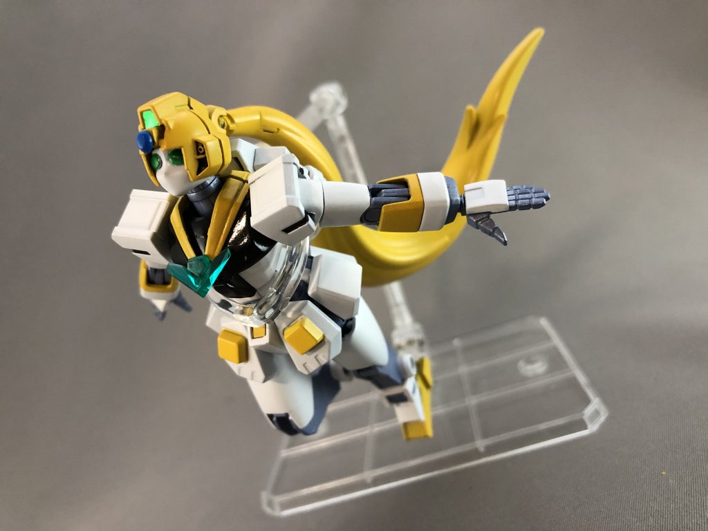 ヒールとポニーテールのおかげで自立はやや苦手。
とはいえポニーはなかなか迫力もあり軽く動かすだけで結構表情が出るので気に入っています。