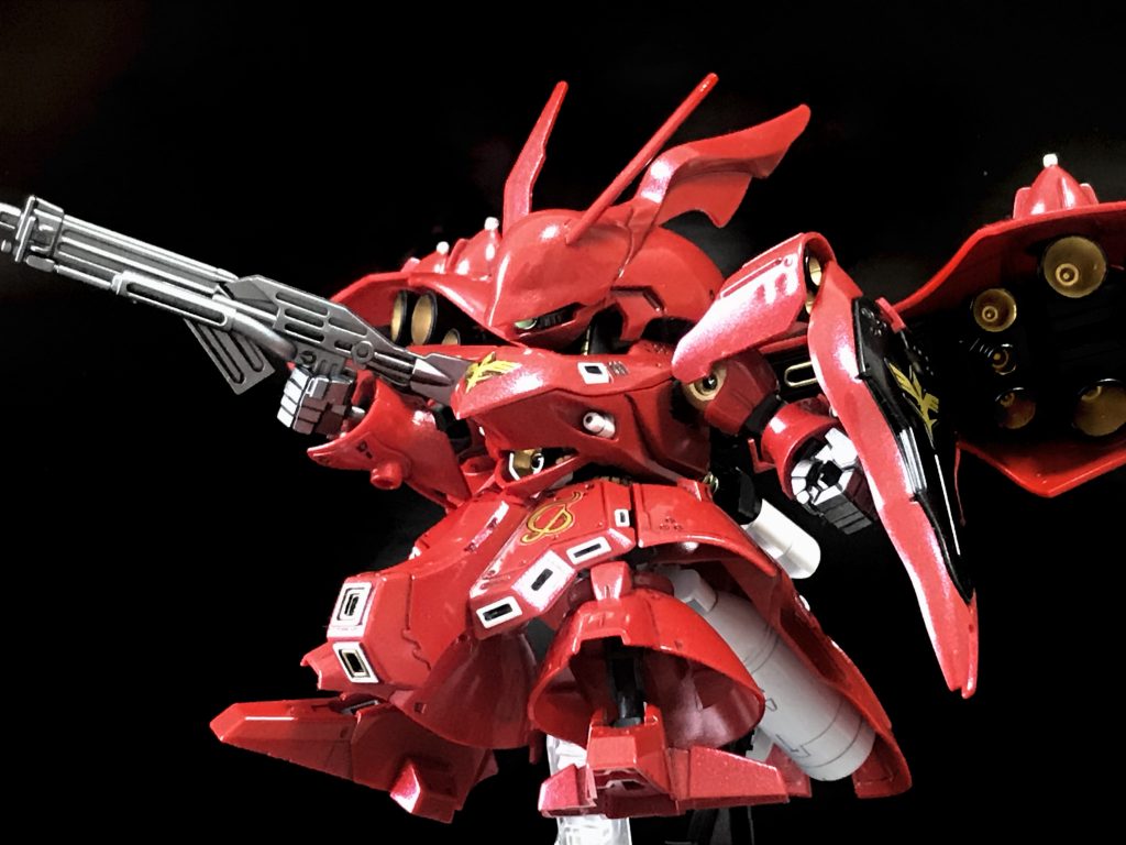 この角度から見ると「SDらしい」姿ですね(^^)ちなみに可動箇所を増やすCSフレームで組みましたが、たいして動けません…。