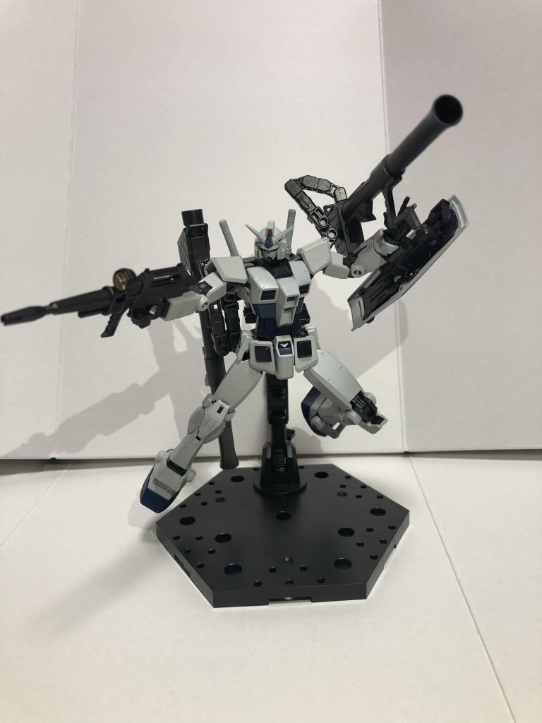 バトオペをやっていて常日頃思っていた、背中に着いてるバズーカをどうやって持ち替えているのかを個人なりに解釈した結果、アーム接続という結論に至りました。