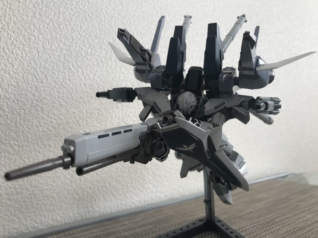 戦闘をイメージしてのショット。
前方に武装を集中。
