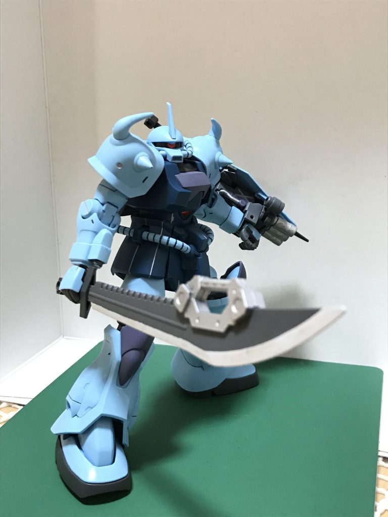 大型ソード
ウエポンセットから拝借したは良いが持ち手がゆるいのかクルクル回る