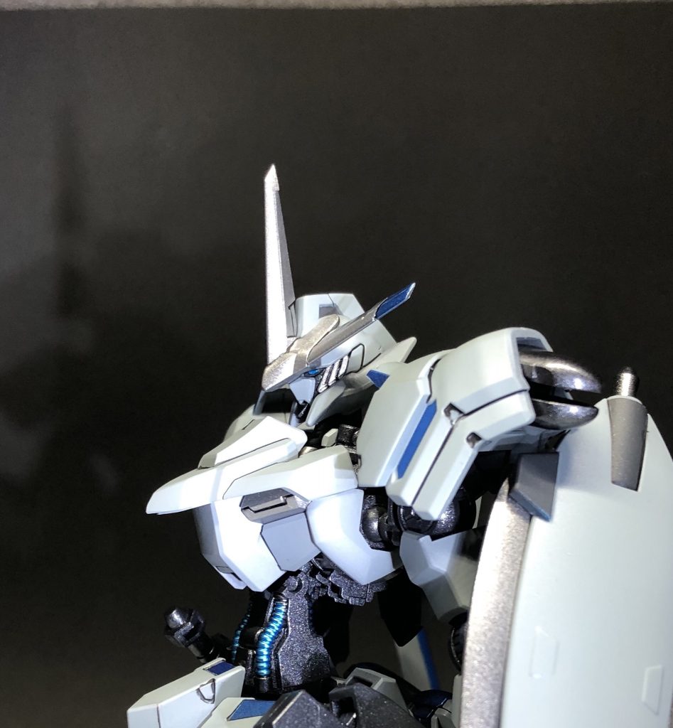 横顔も凛々しいです( ^ω^ )