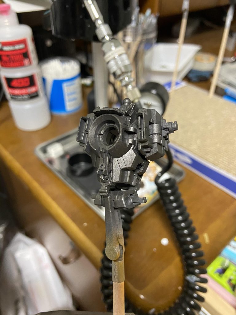 フレームは黒鉄色で塗りました。
    +