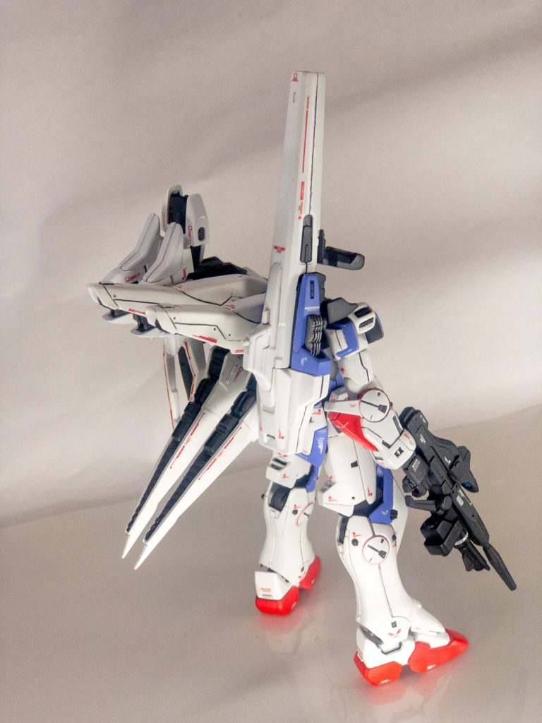 バックショット②
デカールを貼って研ぎ出しまでやったら3日掛かりました(´・ω・`)ションボリ