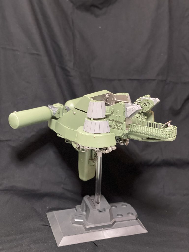 後ろ斜めから。