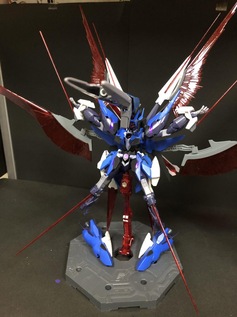 アルスサテライトキャノン　最大出力月の衛星砲をイメージし、搭載したもの。その威力は核兵器とは桁違い。最大出力の場合にはオリジナルよりも高い威力を出すことが可能。
    +