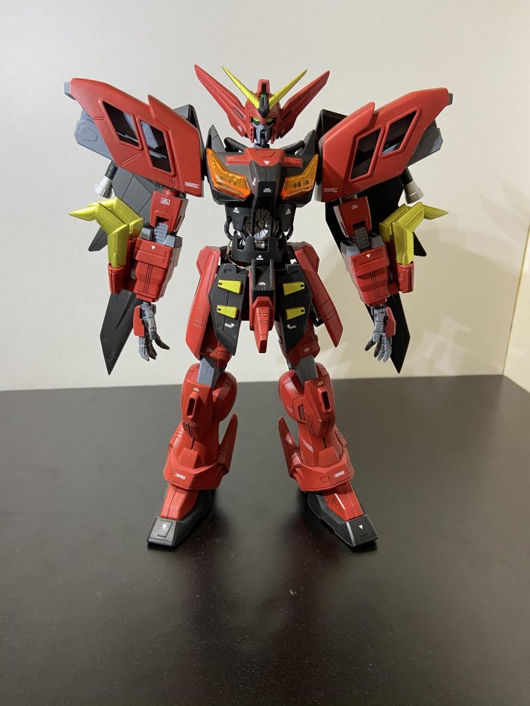 旧キットのヴァサーゴを市販のディティールUPパーツやジャンク品のキットから少しパーツを拝借して組みました。
首、腰、腕と足の関節を延長してプロポーションを整えました。