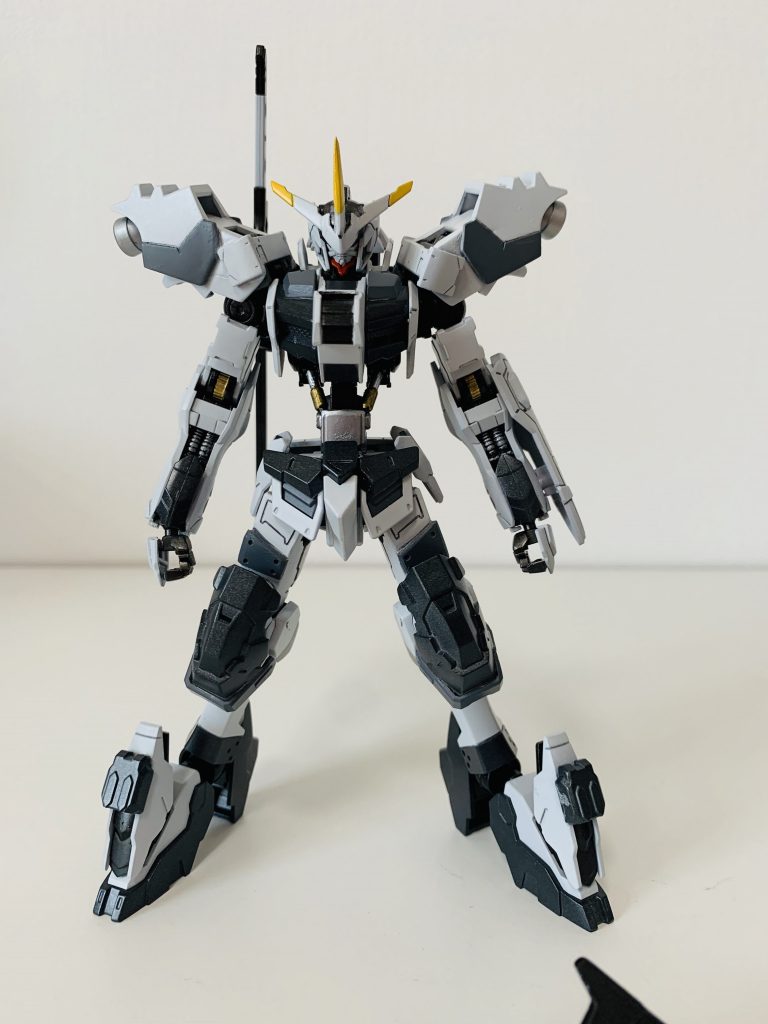 真正面 腰フレームを5ミリほど延長しています。マルコシアスの長い腕とでかい足がいい感じのバランスに見えます、多分。