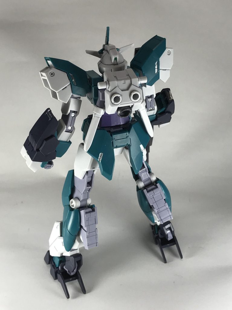 バックショット。シンプルな構成なのでこれはこれで・・・