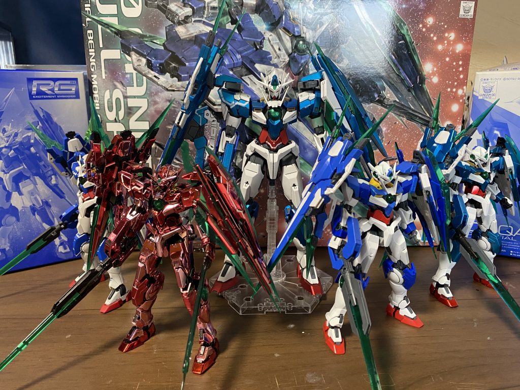 この作品でフルセイバーが5機目になりました😇MG×1、RG×3、HG×1ですw今度オリジナルのフルセイバーを作るつもりなので、完成したら投稿すると思います！ではまた！