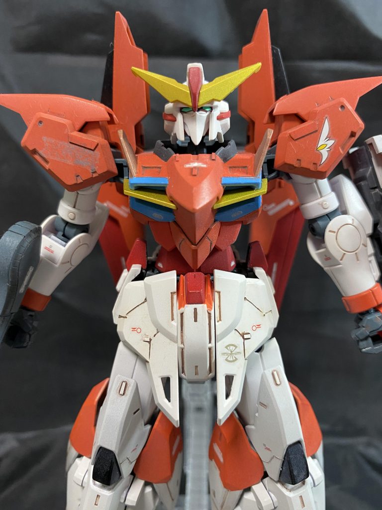 バストアップ。デカールはディスティニーガンダムのやつを使って。