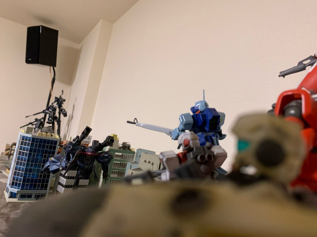 スカーレット隊　笑