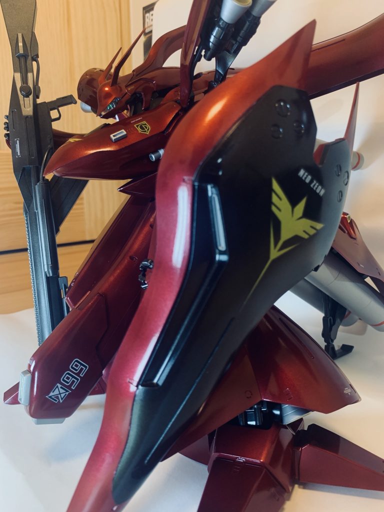 一応研磨まで実行、モノアイもクリアグリーンで塗装したのでいい感じです^_^面積がでかいので塗料がかなり持っていかれました^_^お金に余裕があればディープストライカー、作ってみたいですね！