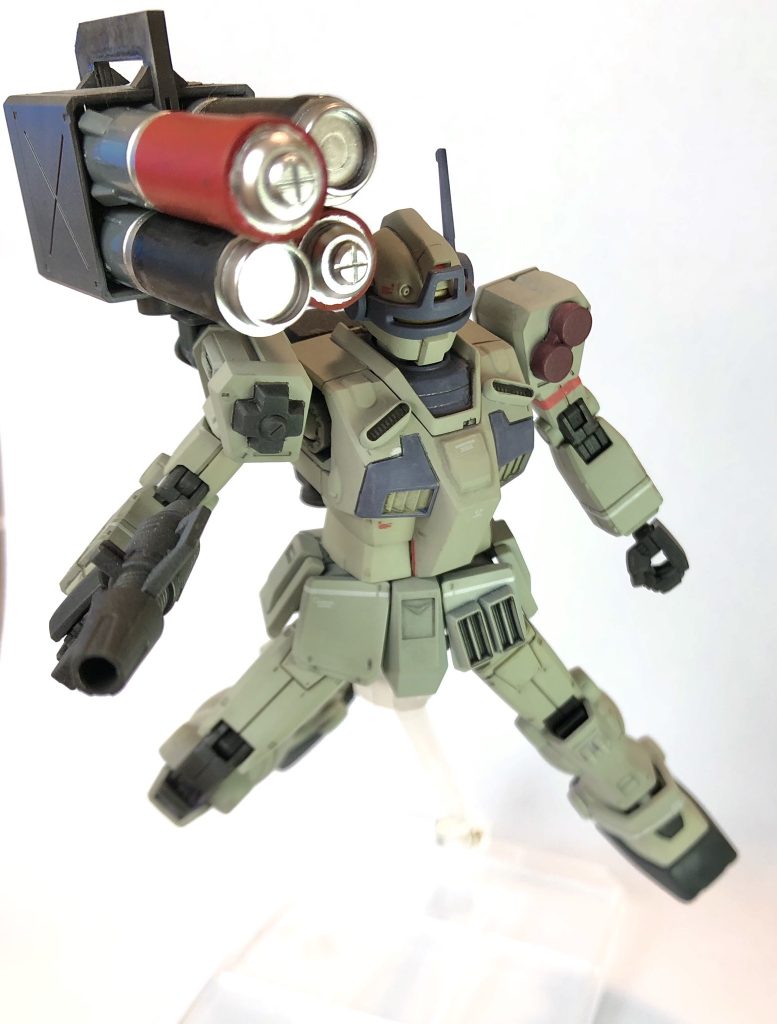 必殺のT-3Dミサイル！

T-3D＝単三電池です
携帯用ゲーム機と言えば、三菱のマンガン電池！...でしたよね？

ミサイルラックはEz-SRから、
パワードアームズパワーダーのミサイルを加工しました。