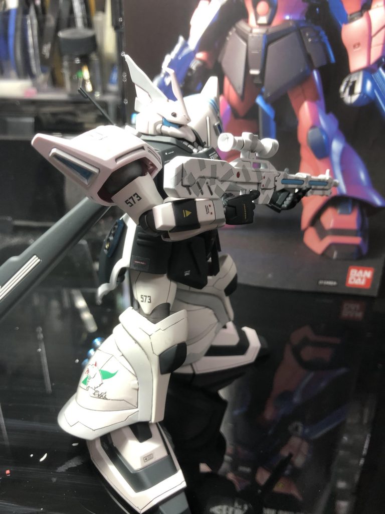 筋彫りまぁ頑張りましたよー。ガタガタだけど。