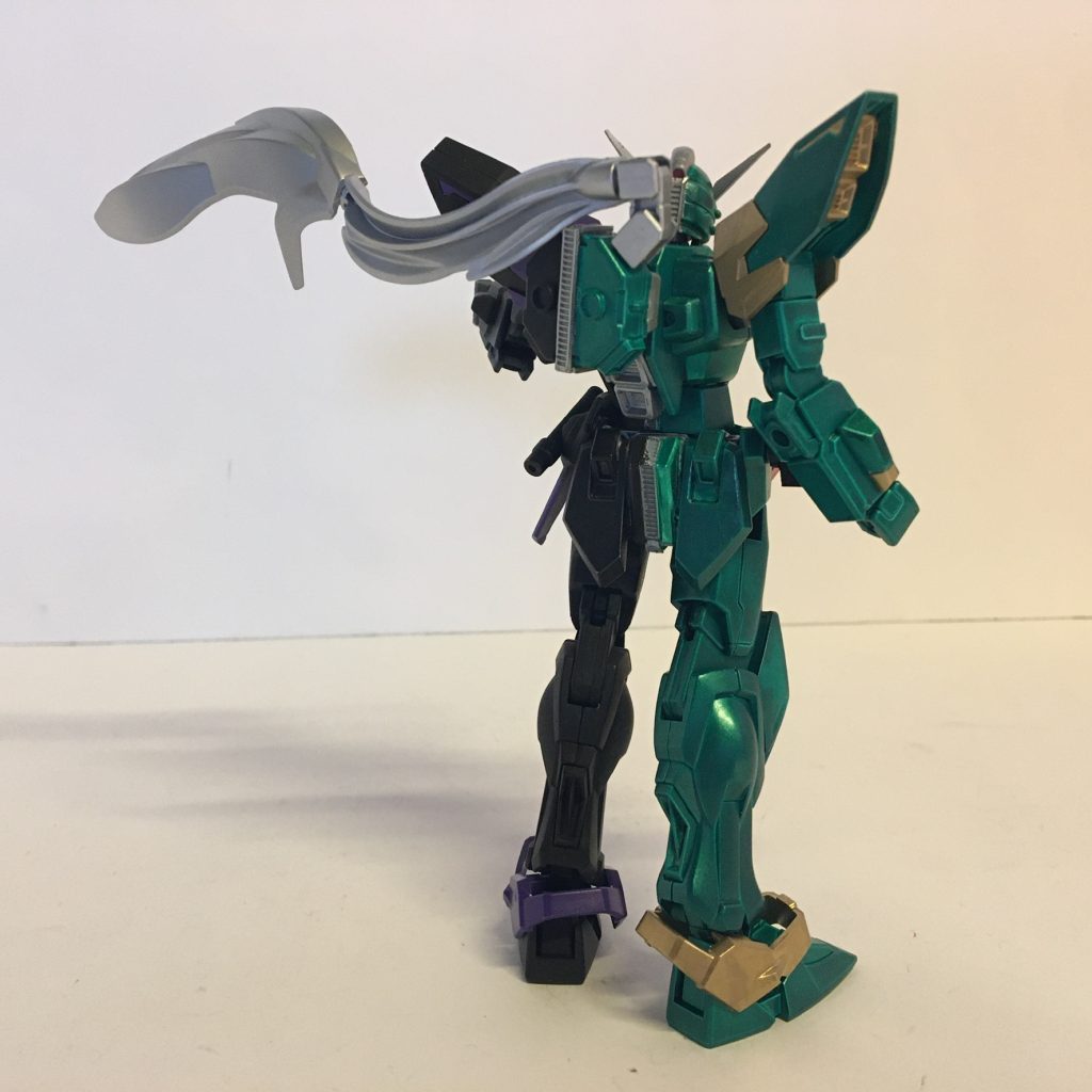 背面
バックパックはスカルウェポンとディナイアルの髪パーツでマフラーを作りました。