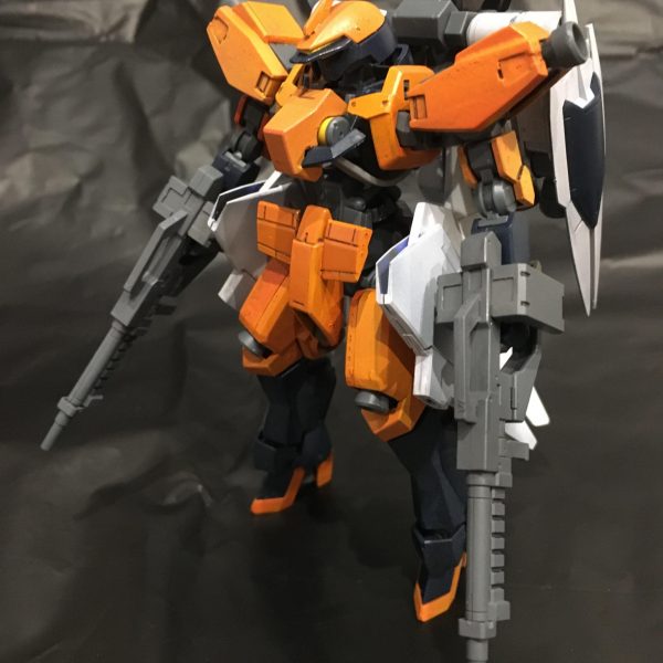 シュヴァルべグレイズ 試作フライトユニット装備