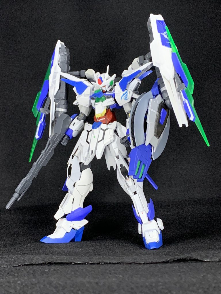 正面今回はクアンタとルナゲイザーのミキシングです！ハートレス、ダブルレイウィングに継ぐ3代目の機体として製作しました