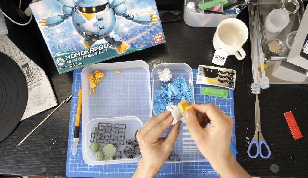 やすりがけも、曲面パーツに板ヤスリを使って、「なんか平らになるな...」というレベル