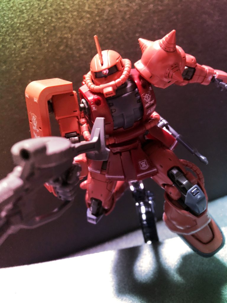 MS用マシンガンを構えて