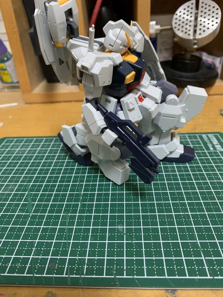 関節ごと変えたので膝立ちも自然に決まります。