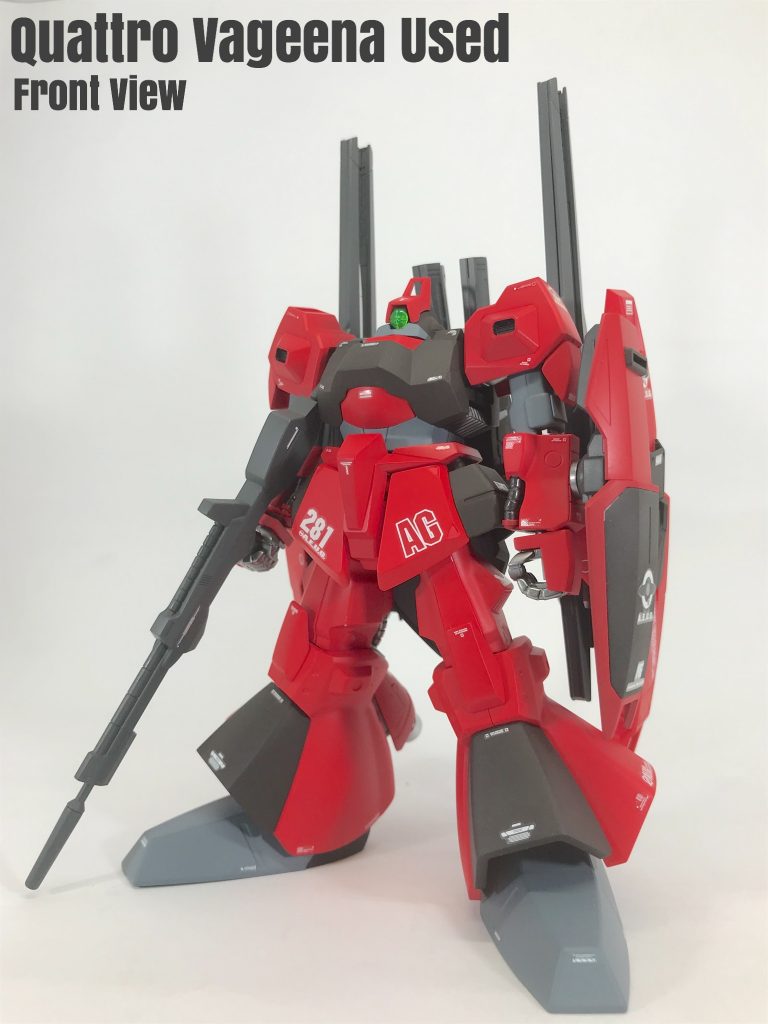 最後にクワトロ機です。先の2機は旧HGですが、こちらはビルドガンマガンダムに一部シュッツルムディアスのパーツを使用して作成。新規パーツの影響でプロポーションはかなり良くなってると思います。